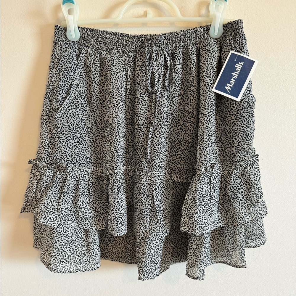 Sienna Sky mini skirt size small